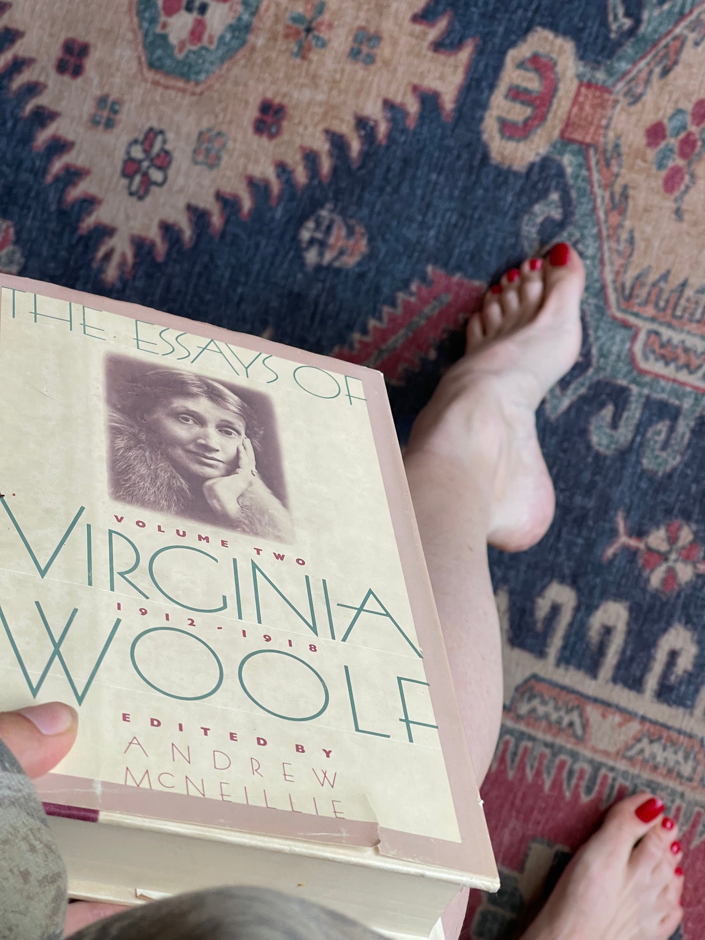 The Essays of Virginia Woolf: Volume Two