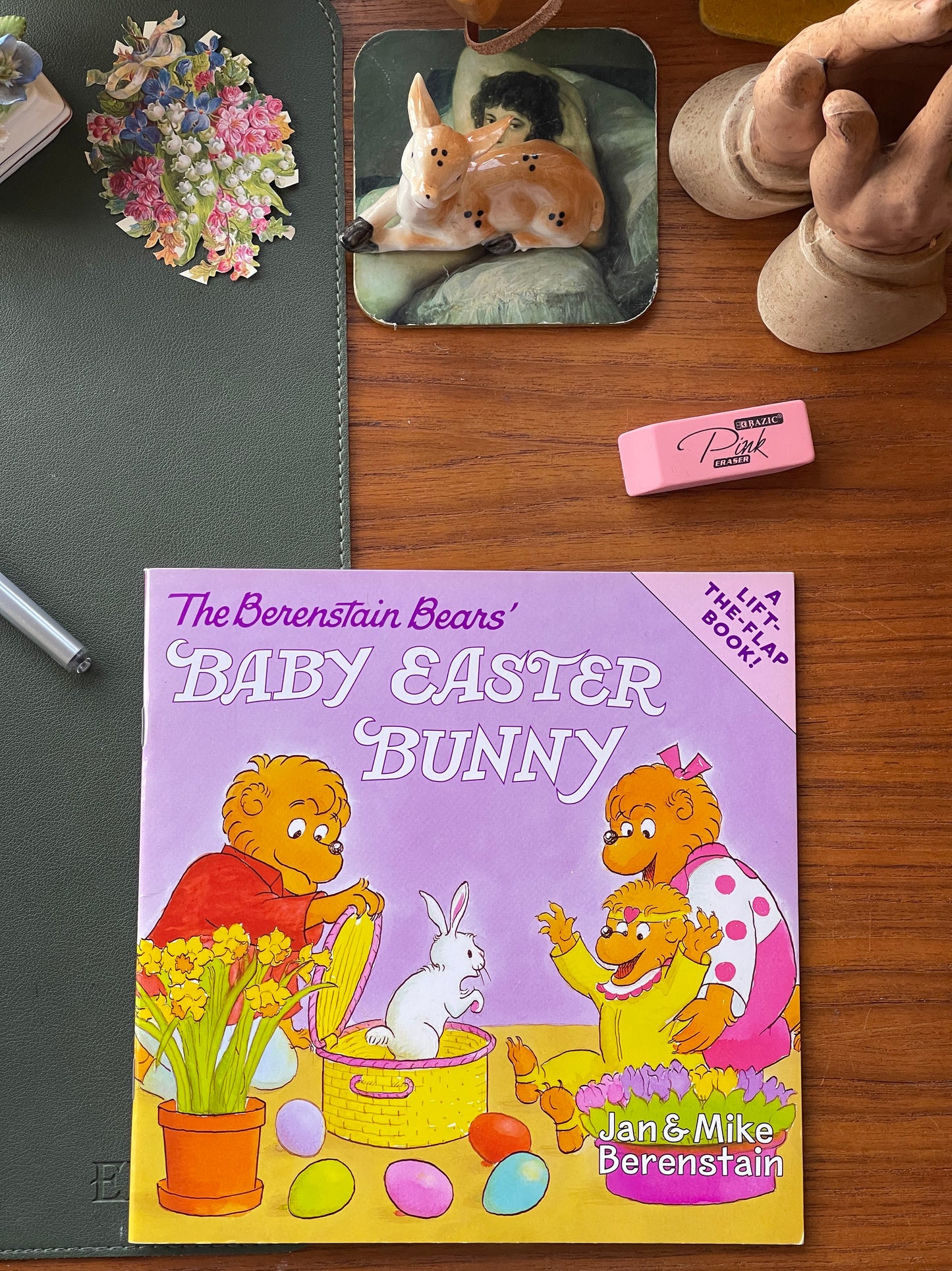 The Berenstein Bears' Baby Easter Bunny