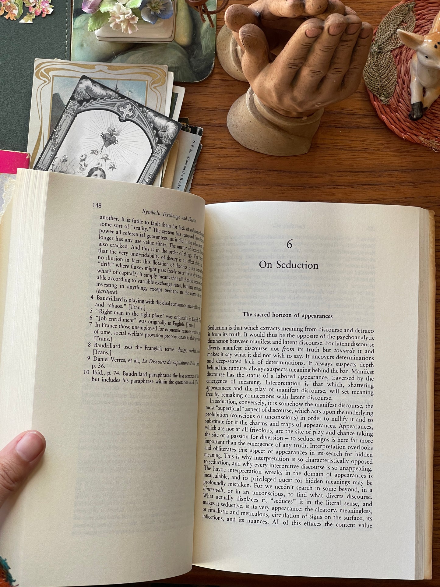 Jean Baudrillard: Selected Writings