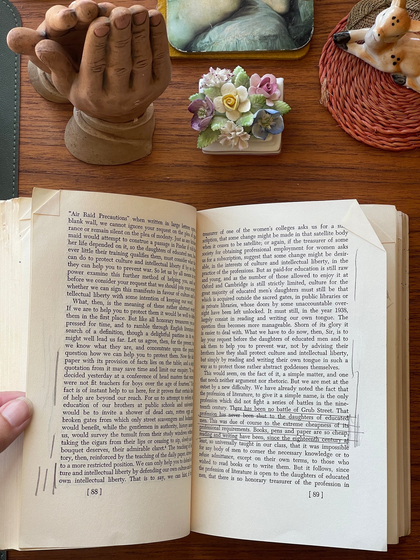 Three Guineas by Virginia Woolf - Sandra M. Gilbert working copy
