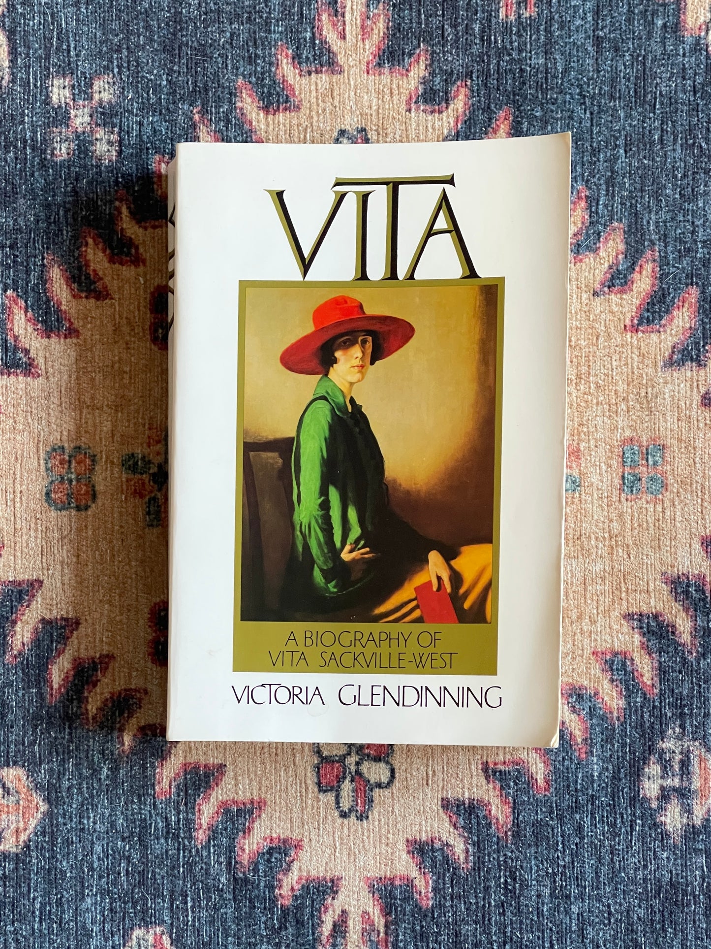 Vita: A Biography of Vita Sackville West by Victoria Glendinning